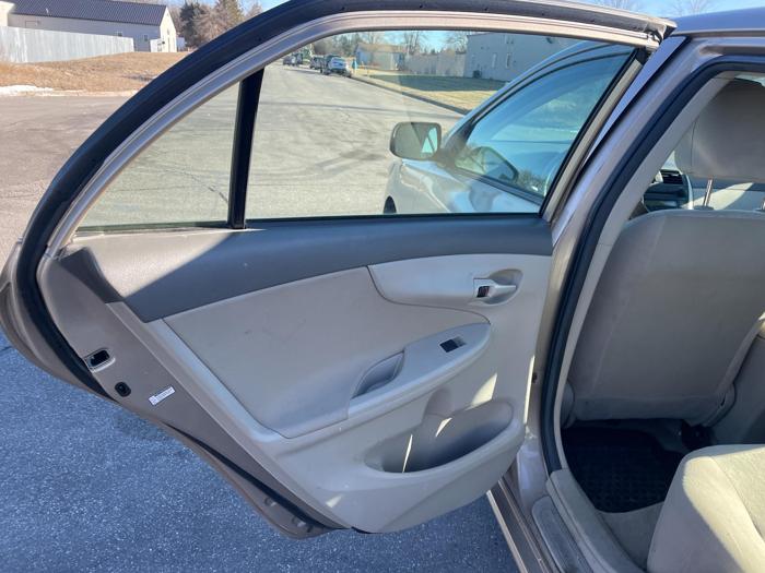 2009 toyota corolla le with 171186 miles for sale near elk-river, minnesota b9f13496bb0640f09ee8b6947d126754.jpg