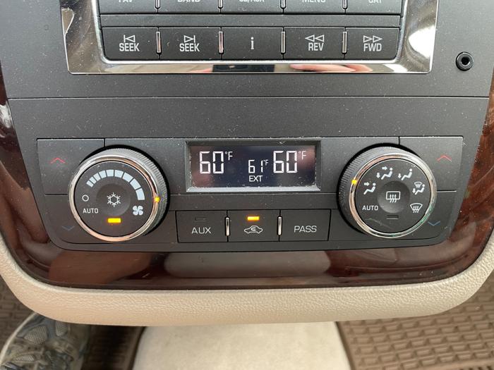 2006 cadillac dts sedan with 146226 miles for sale near elk-river, minnesota ba0cb10029fa4ee99b86990f3d8c1502.jpeg