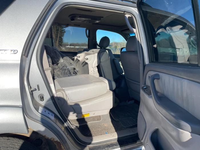 2005 toyota sequoia limited with 267290 miles for sale near elk-river, minnesota ba236a6d26d54f69b05c3deafd081708.jpg