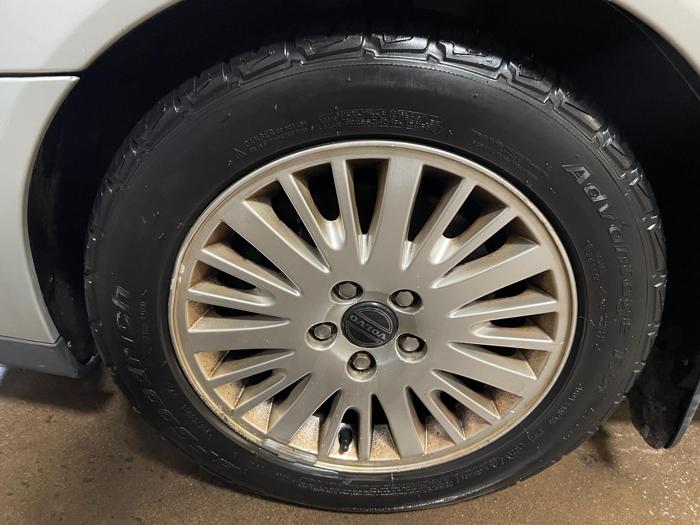 2004 volvo s80 base with 115570 miles for sale near elk-river, minnesota ba54bc0ee8cd4a43b71f130672bcdbac.jpg