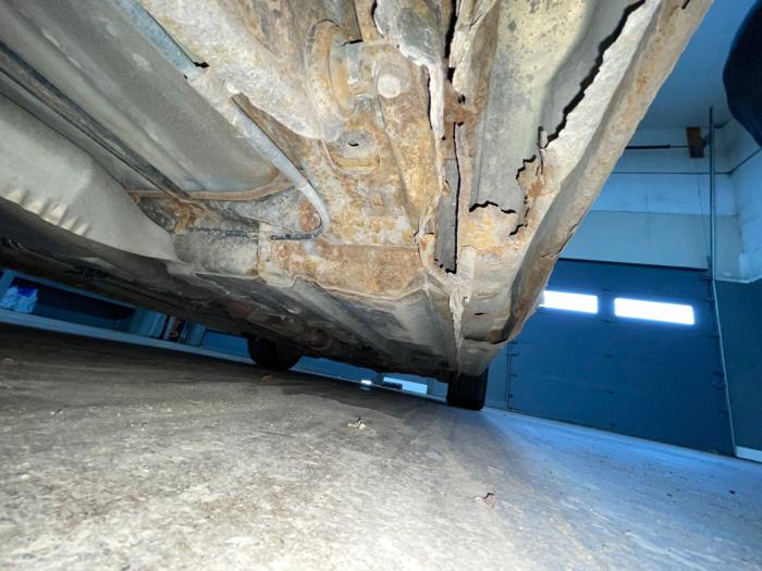 2010 ford fusion-hybrid sedan with 283267 miles for sale near elk-river, minnesota ba74eae82cb849238f9ebb2e8cc1d4fa.jpeg