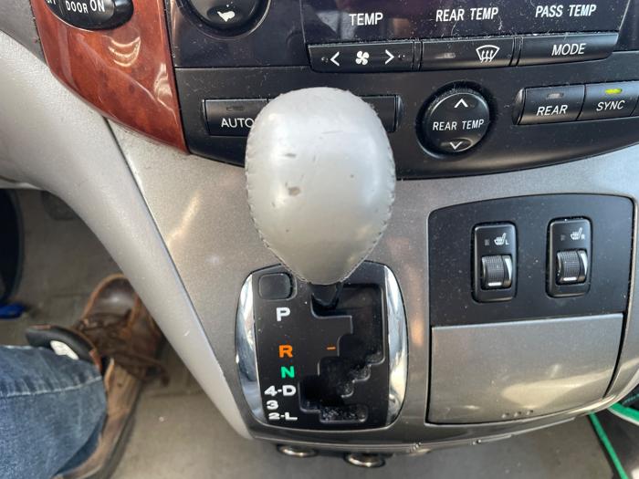 2004 toyota sienna xle-awd with 220628 miles for sale near shakopee, minnesota bae5ca6aa0264b64a8ae2214c2393018.jpeg