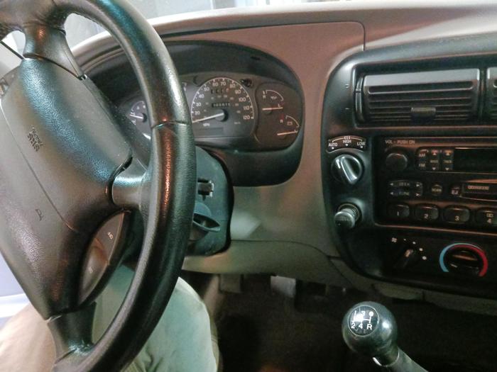 2000 ford explorer sport-2-door-4wd with 125619 miles for sale near elk-river, minnesota baec3bf9850d416993761ccbcd7d302c.jpg