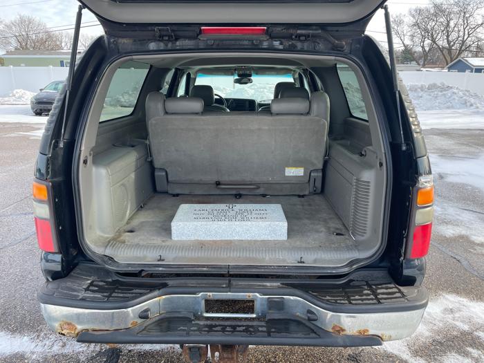 2004 gmc yukon-xl 1500-4wd with 247582 miles for sale near fridley, minnesota bb13ea17dc894738a5a40feec964e0d7.jpeg