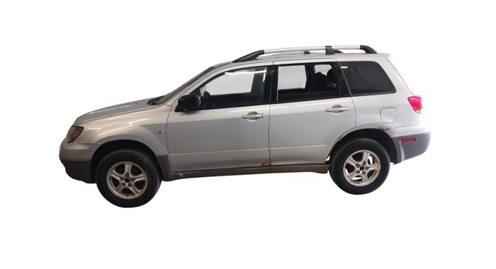 2003 mitsubishi outlander ls-awd with 231854 miles for sale near elk-river, minnesota bb14432cc02644f381b658f456752319.jpg