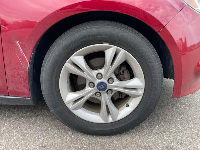 2014 ford focus se-sedan with 109384 miles for sale near burnsville, minnesota bb15aa240c1b499889ad9bcbce4e0b26.jpeg