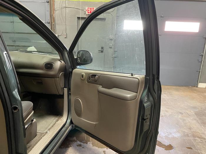 2003 dodge caravan-cargo-van se with 174595 miles for sale near elk-river, minnesota bb31e19b666d46cc8869e63b304237d1.jpg