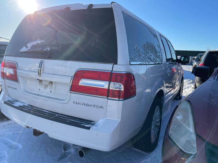2011 lincoln navigator l with 218229 miles for sale near elk-river, minnesota bb5ff3776a8f435ea3639d0a25ced461.jpg