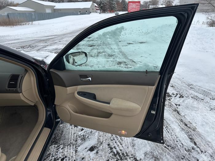 2006 honda accord lx-v-6-sedan-at with 162488 miles for sale near elk-river, minnesota bb8a97c59f8c49d3994325635704f89f.jpeg