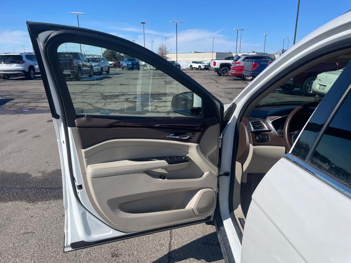 2016 cadillac srx luxury-collection-awd with 153280 miles for sale near st.-cloud, minnesota bb923d019ad34174a1bcf37be2fe6b38.jpeg