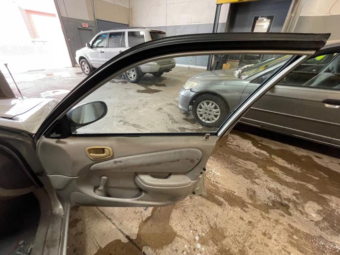 2001 chevrolet prizm lsi with 247350 miles for sale near elk-river, minnesota bbaf0693e12a4f31b834049c96e9ab6c.jpeg