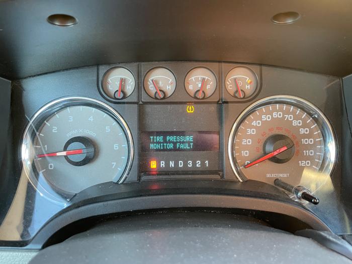 2009 ford f-150 stx-6.5-ft.-bed-4wd with 159827 miles for sale near elk-river, minnesota bbe694efb07f462ca99b4e07b2d9a6bc.jpeg