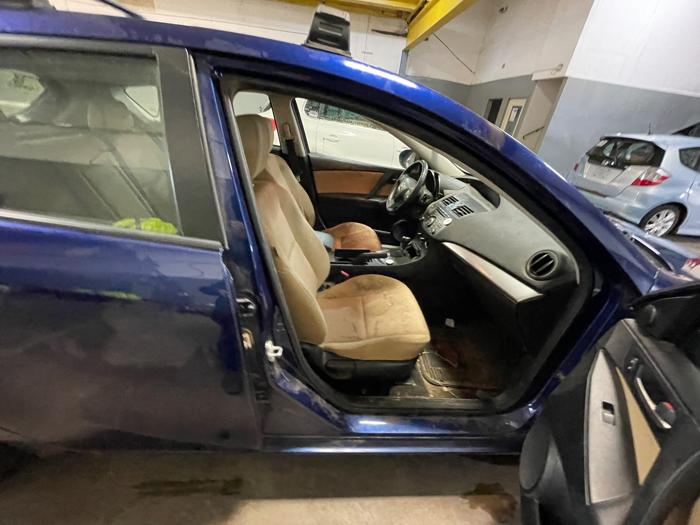 2012 mazda mazda3 i-touring-5-door with 175101 miles for sale near elk-river, minnesota bc04d063891e4f888b563aae7ce70f44.jpeg