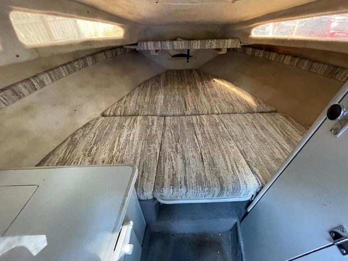 1994  Bayliner Marine Corp 2252 classic cruiser