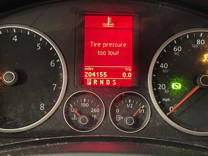 2009 volkswagen tiguan with 204155 miles for sale near elk-river, minnesota bc10c5aff6a045f18585f36a99674d48.jpg