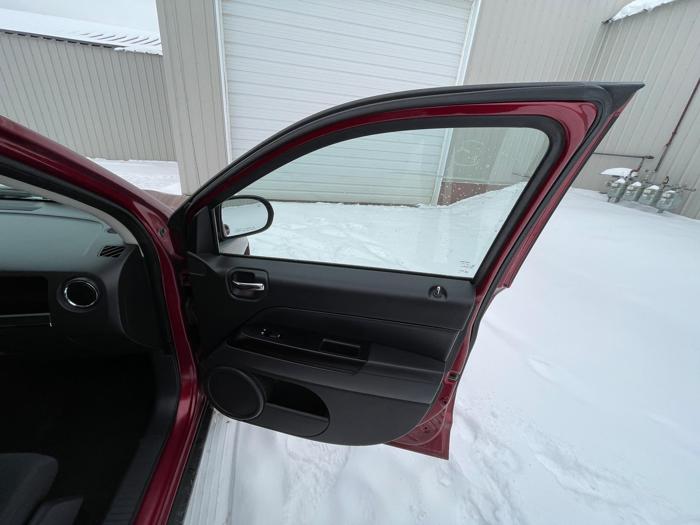 2011 jeep compass sport-4wd with 95085 miles for sale near elk-river, minnesota bc33633e4e98473186c213c888fecbcc.jpeg