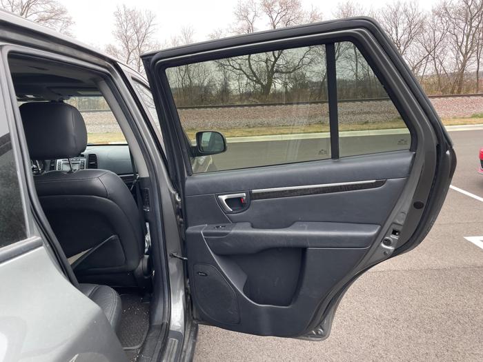 2009 hyundai santa-fe limited with 154306 miles for sale near rochester, minnesota bc595925fc95401590e3f471b2438f2b.jpeg