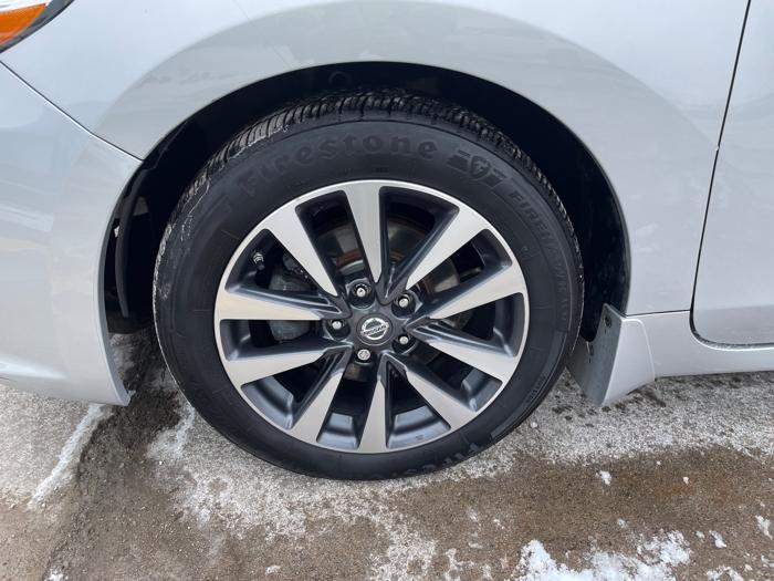 2017 nissan altima 2.5-s with 153306 miles bc60f4c2f28e420f9322da733dd35da0.jpeg