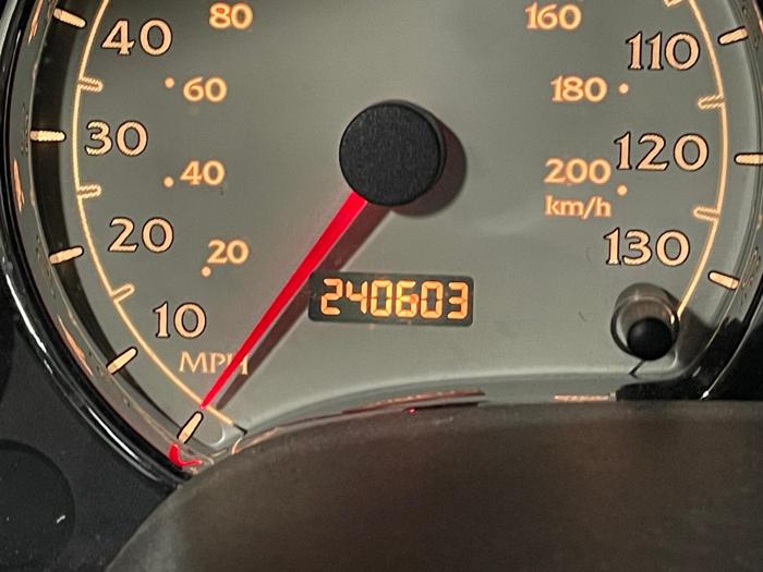 2005 saturn vue base with 240603 miles for sale near elk-river, minnesota bc635b2a8fe64a648c89eebded422464.jpg