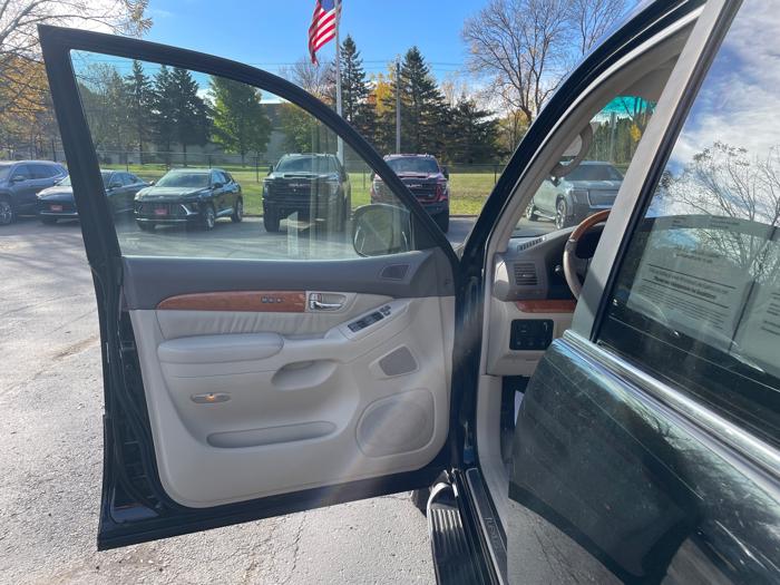 2004 lexus gx-470 sport-utility with 228701 miles for sale near white-bear-lake, minnesota bc8ea6acc029405b85939edf3226c3db.jpeg