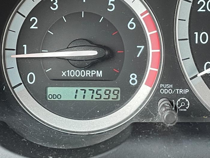 2004 toyota sienna le,ce with 177599 miles for sale near elk-river, minnesota bc94d74c197e4a8d9c23e8b4b757e072.jpg