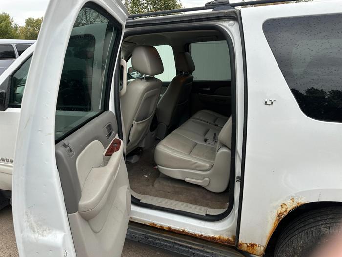 2009 chevrolet suburban lt1-1500-4wd with 242331 miles for sale near elk-river, minnesota bceccc64a4a04e47bdbfb3134b6d1d2b.jpg