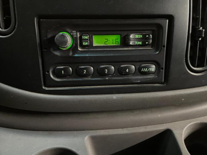2000 ford e-250 with 144106 miles for sale near elk-river, minnesota bd060e9dfa9c4efa98be7ea2bcc788a4.jpg