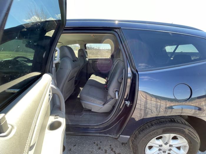 2017 chevrolet traverse ls-fwd with 195388 miles for sale near elk-river, minnesota bd131f3e096a40cc9521ffe13c3a7393.jpeg