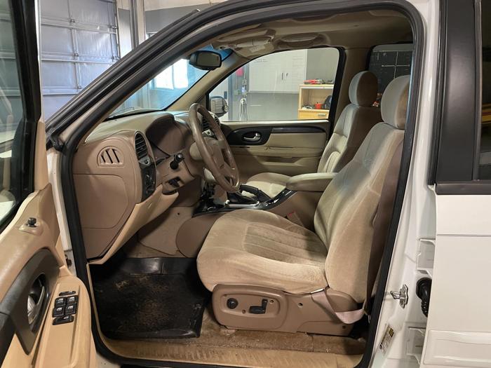2004 gmc envoy sle with 206500 miles for sale near elk-river, minnesota bd15c46eb0424fd3bbce9d8ed4638008.jpg