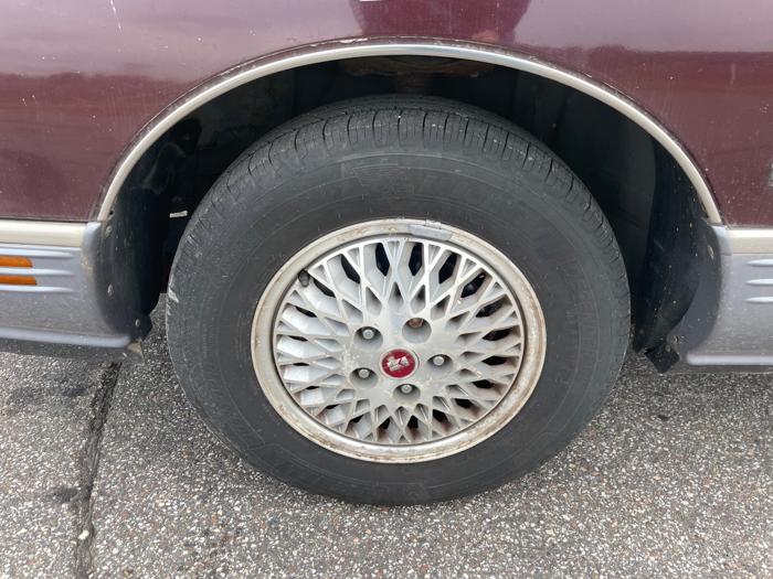 1992 oldsmobile ninety-eight regency-elite for sale near elk-river, minnesota bd51cf3ec7204528876c5ffd1b50d92f.jpeg