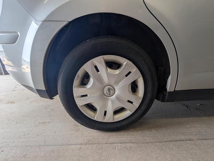 2011 nissan versa 1.8-sl-hatchback with 202864 miles for sale near elk-river, minnesota bd6e78c814824b36b06703f1a447300c.jpg