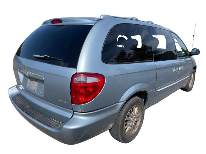 2003 chrysler town-&-country limited-fwd with 157243 miles for sale near elk-river, minnesota bd6f841961d94be4ad56fc354f065bcf.jpg