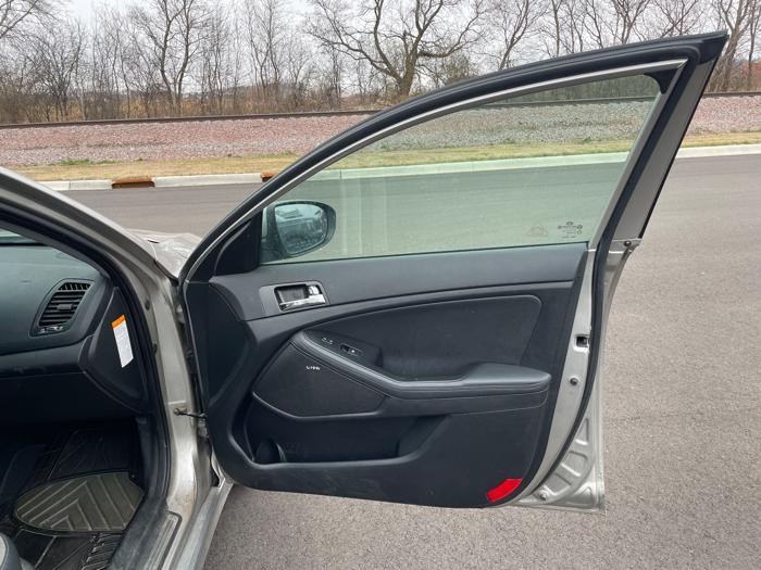 2012 kia optima-hybrid sedan with 221890 miles for sale near rochester, minnesota bd7074a33e9d4b1bad7a8b480bd061e3.jpeg