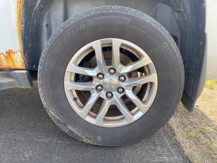 2009 chevrolet suburban lt1-1500-4wd with 242331 miles for sale near rochester, minnesota bd7331c378884e8984000bb7a7dad66d.jpeg