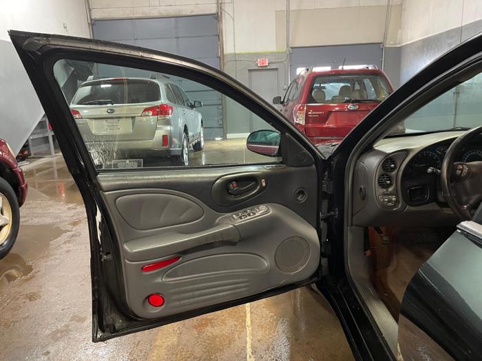 2001 Pontiac Bonneville
