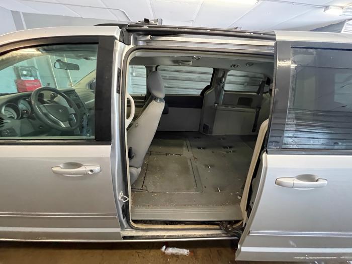 2008 dodge grand-caravan sxt with 186501 miles for sale near elk-river, minnesota bd9cb13443bf4483ad20336307a93023.jpeg