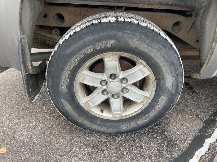 2007 gmc sierra-classic-1500 sle-2 with 165845 miles for sale near redwood-falls, minnesota bdc27e8c685747c6b60eef3433711c61.jpeg