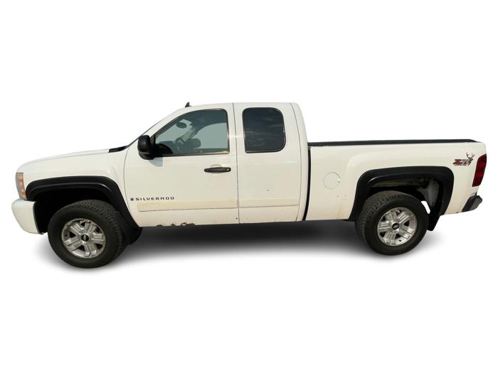 2007 chevrolet silverado-1500 lt1-ext.-cab-4wd with 161725 miles for sale near elk-river, minnesota bdd4b16303184d7383e9267d15965aaf.jpg