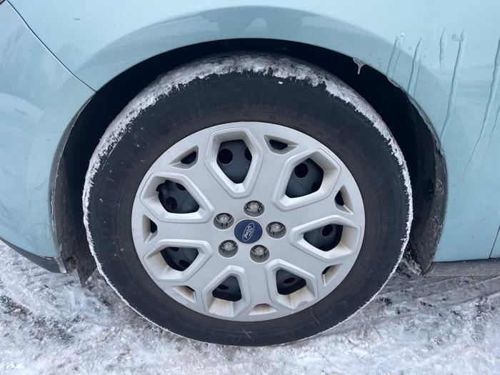 2012 ford focus se-sedan with 191692 miles for sale near rochester, minnesota bddd54226fae43129e42f27c1995a15a.jpeg