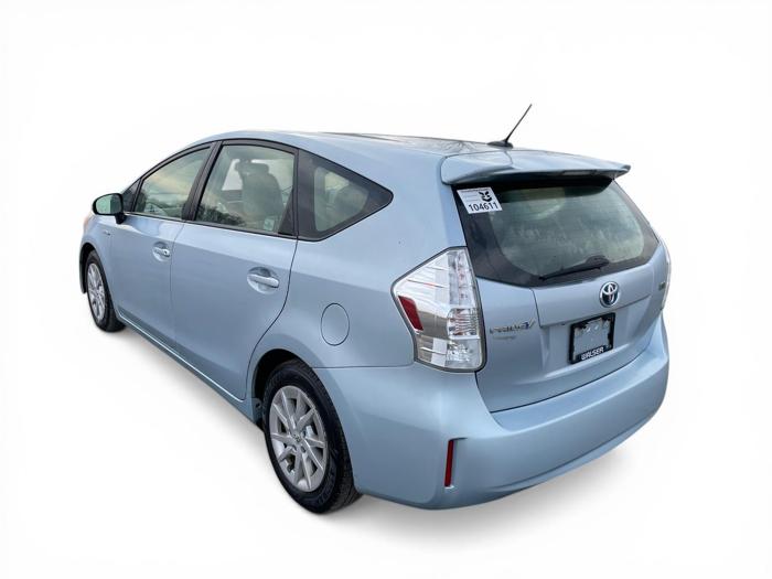 2012 toyota prius-v two with 307540 miles for sale near elk-river, minnesota be1582a637a44530ade58fa36899782d.jpg