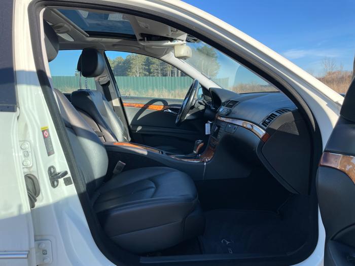 2009 mercedes-benz e-class e350-4matic-sedan for sale near elk-river, minnesota be3ab92a47b94dd5bcec6db702e3686f.jpeg