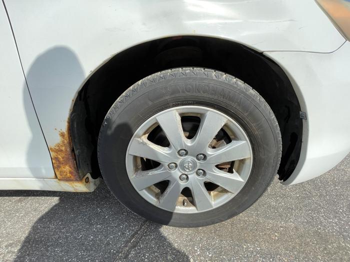 2007 toyota camry-hybrid sedan with 180284 miles for sale near elk-river, minnesota be678360562f4fb1ac1effd943f71297.jpeg