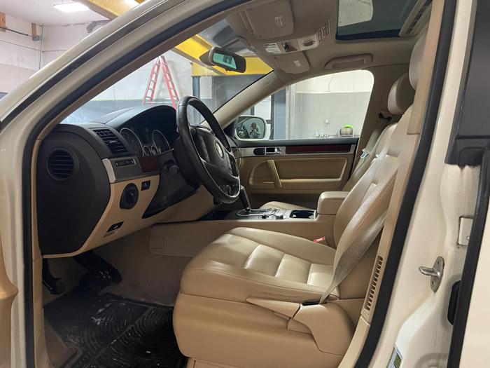 2006 volkswagen touareg with 203118 miles for sale near elk-river, minnesota be69cdf2ca194263ac9b201dc393142d.jpg