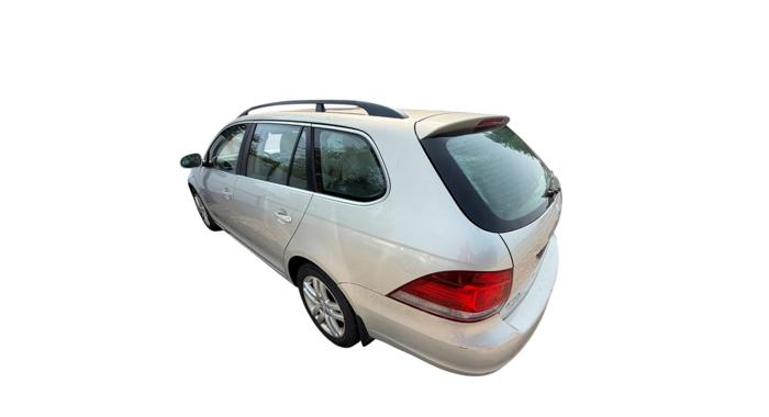 2011 volkswagen jetta-sportwagen 2.0l-tdi with 154320 miles for sale near elk-river, minnesota be9603eeadc841d8b8af7ca15fcac2ee.jpg