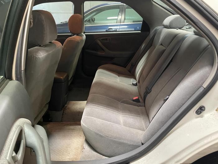 2000 Toyota Camry