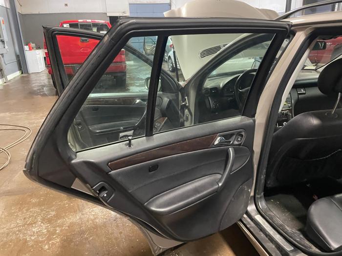 2005 mercedes-benz c-class 4-matic with 168563 miles for sale near elk-river, minnesota bed694e462904da2b9173b24320eb7e5.jpg