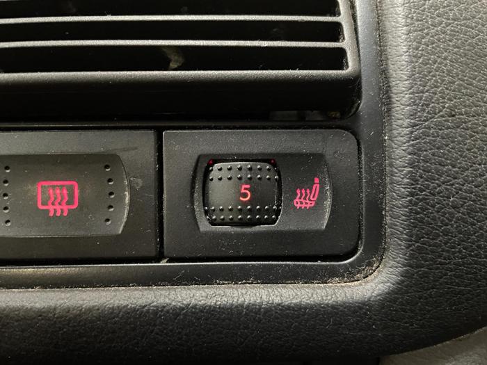 2002 volkswagen golf gls with 192567 miles for sale near elk-river, minnesota bee0ebc7edca438fb6d168adcb6813a0.jpg