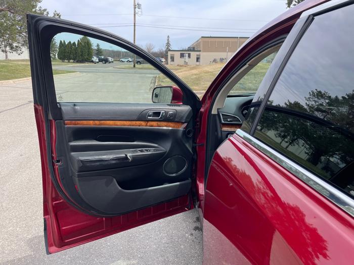 2013 lincoln mkt 3.5l-with-ecoboost-awd with 167000 miles for sale near eden-prairie, minnesota bf1c07634cd3463198dde9ab21774cd1.jpeg