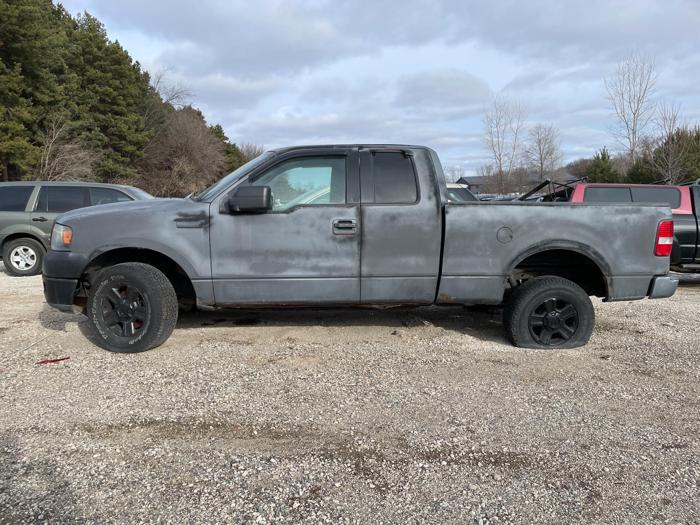 2004 ford f-150 xl with 243495 miles for sale near elk-river, minnesota bf6bca2467ee400fbeb7e32c190603bb.jpg