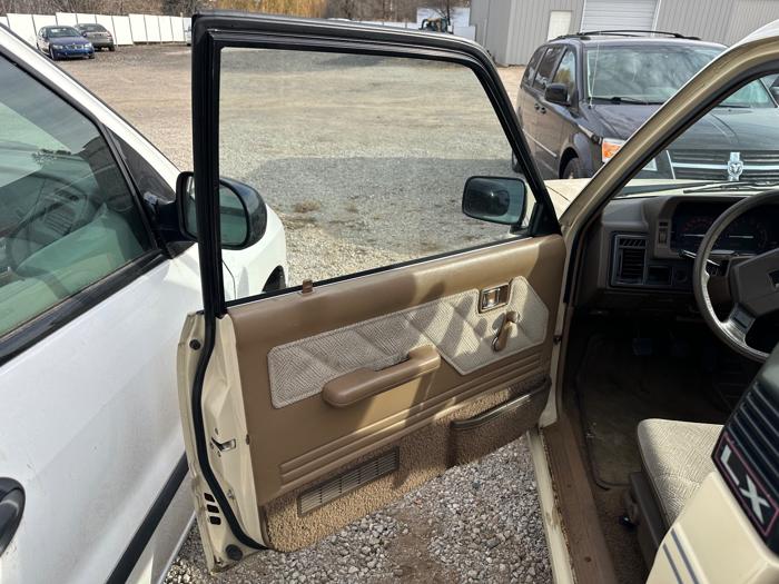 1986 mazda b-series b2000-long-bed-regular-cab with 109470 miles for sale near elk-river, minnesota bfae47582bda4ae9b90fb4d5bcbe2caf.jpeg